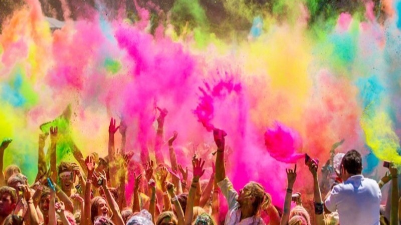 La primera carrera de colores en España ahora se llama Holi Life